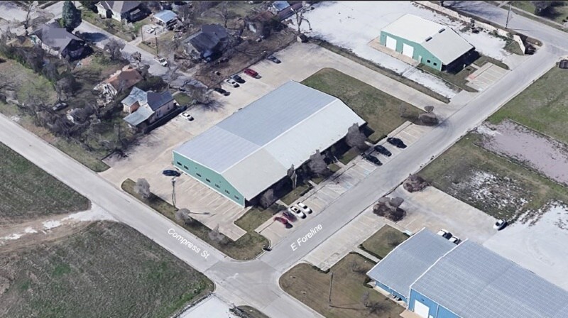 More Photos Of 114 E Foreline St, Gainesville Office For Sale