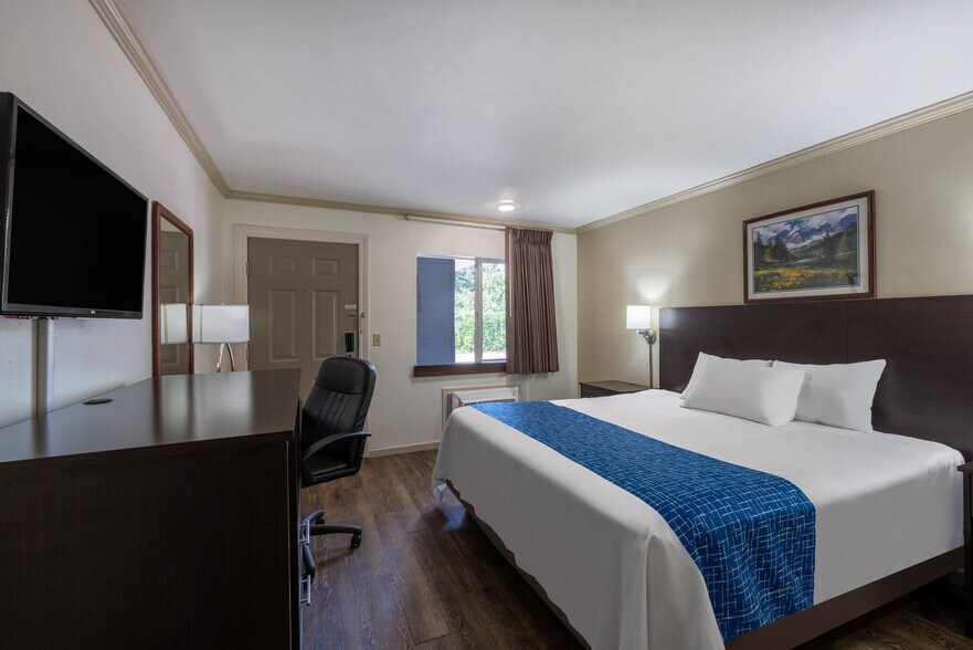 More Photos Of 102 Rogers Ln, Livingston Hotel For Sale
