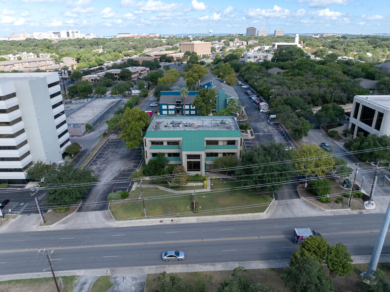 Primary Photo Of 7475 Callaghan Rd, San Antonio Office For Sale