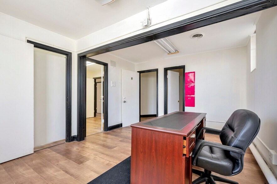 More Photos Of 2200 Evans Ave, Fort Worth Medical For Sale