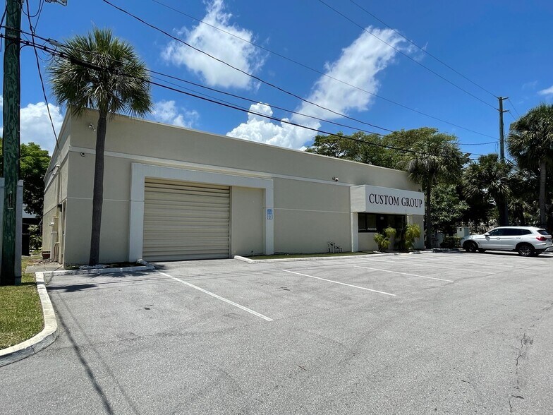 More Photos Of 3458 SW 15th St, Deerfield Beach Warehouse For Sale