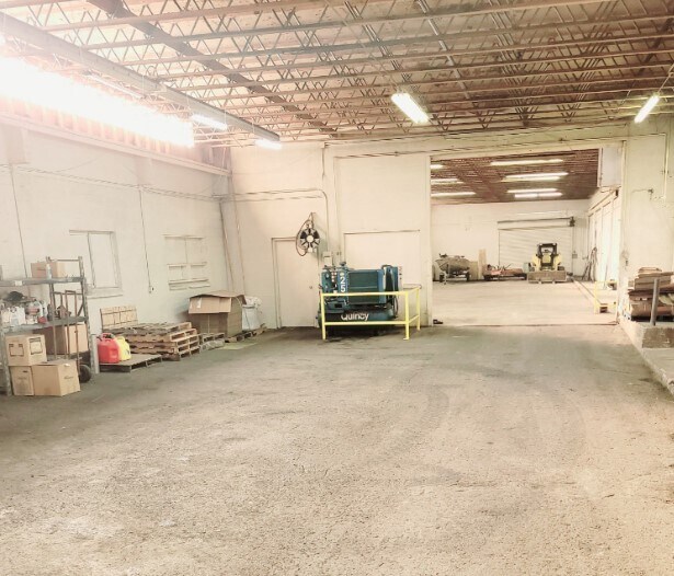 More Photos Of 5049 S 2700 W, Roy Warehouse For Lease