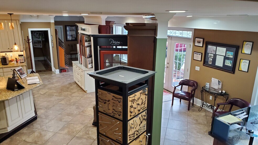 More Photos Of 1101 Coventry Blvd, Yorktown Office Residential For Sale