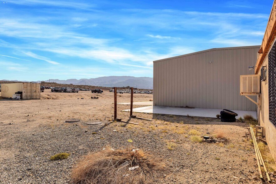 More Photos Of 75851 Baseline Rd, Twentynine Palms Warehouse For Sale