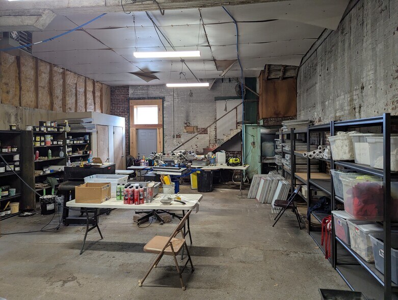 More Photos Of 701 N 22nd St, Mattoon Freestanding For Sale
