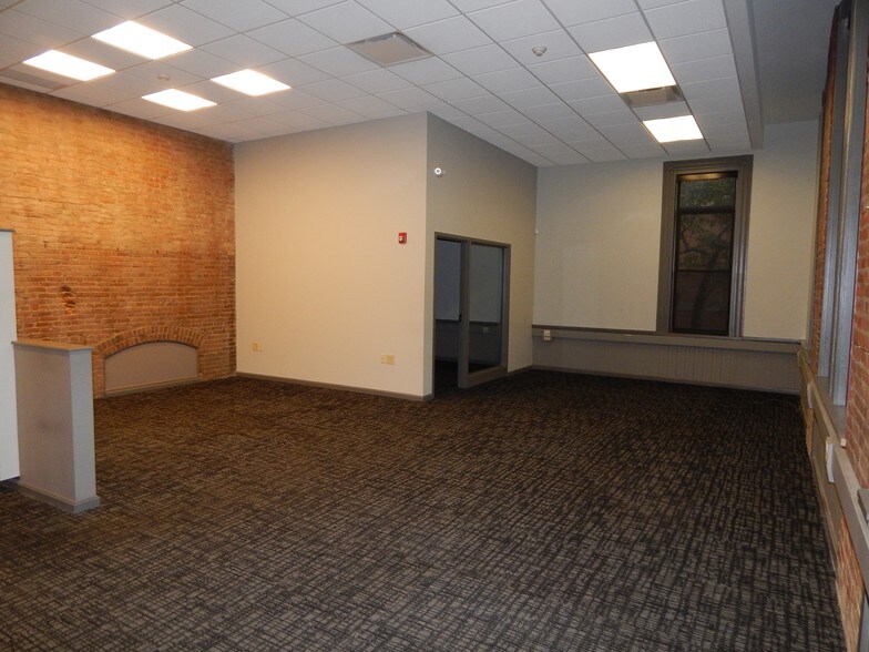 More Photos Of 1320 Sumner Ct, Cleveland Office For Lease