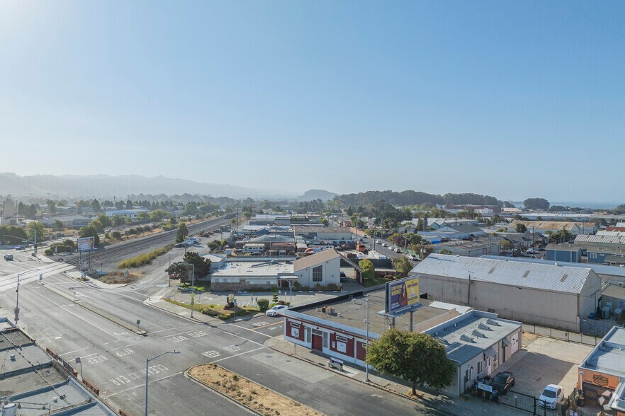 More Photos Of 3040 Cutting Blvd, Richmond General Retail For Sale