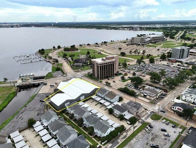 More Photos Of 1201 Lakeshore Dr, Lake Charles Distribution For Lease