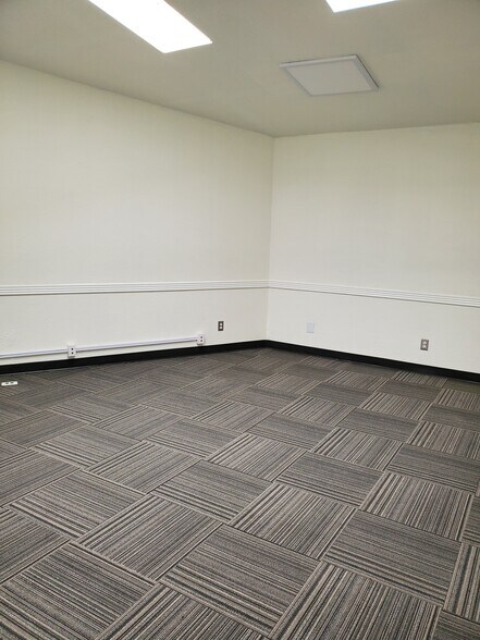 More Photos Of 1445 Bessemer Dr, El Paso Unknown For Lease