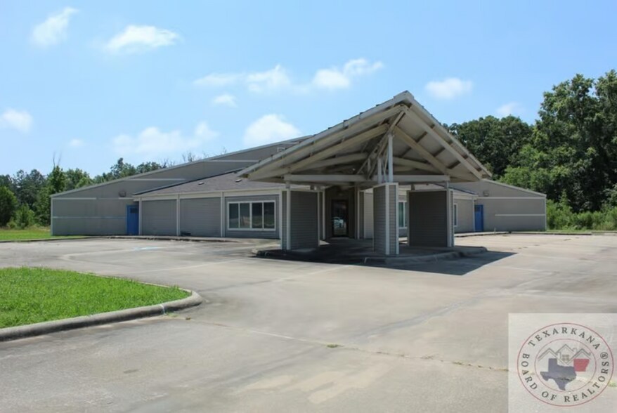 More Photos Of 1506 E Lincoln Rd, Idabel Medical For Sale