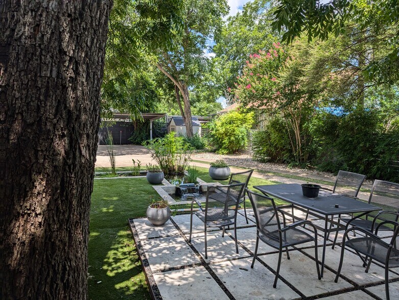 More Photos Of 3906 Menchaca Rd, Austin Medical For Lease