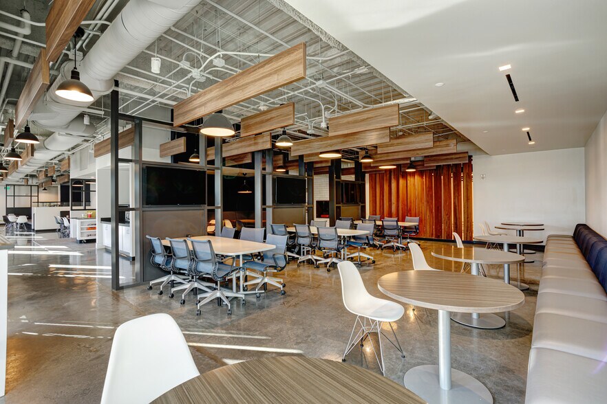 More Photos Of 601 11th Ave N, Nashville Office For Lease
