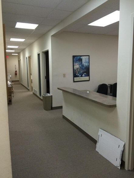 More Photos Of 204 Grove Ave, Thorofare Bank For Lease