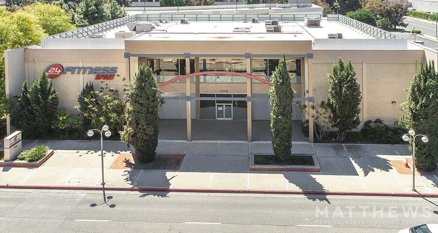 More Photos Of 1530 W West Covina Pky, West Covina Health Club For Lease