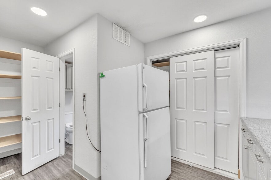 More Photos Of 2128 E Bijou St, Colorado Springs Freestanding For Lease