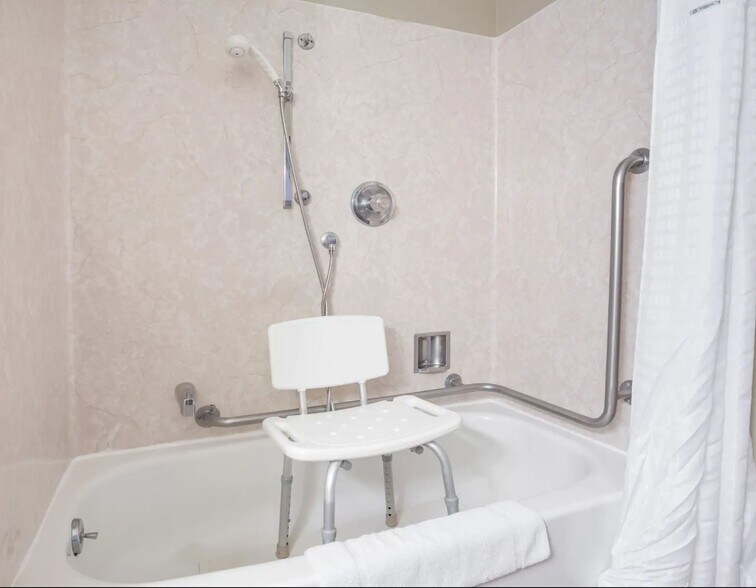 More Photos Of 1214 13th St S, Great Falls Hotel For Sale