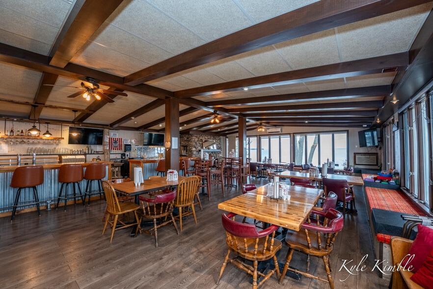 More Photos Of 104 W Houghton Lake Dr, Prudenville Hotel For Sale