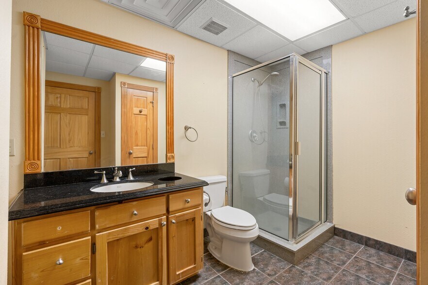 More Photos Of 26069 Springer Cemetary Rd, Hockley Flex For Sale