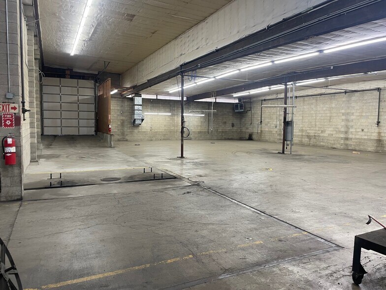 More Photos Of 5417 E Broadway Ave, Spokane Service For Sale