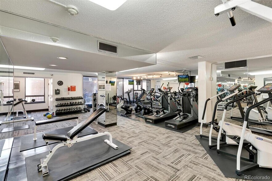 More Photos Of 1020 15th St, Denver Apartments For Sale