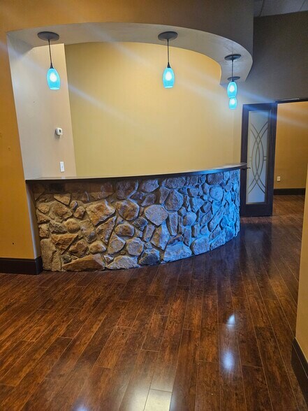 More Photos Of 401-415 Rt 539, Cream Ridge Storefront Retail Office For Lease