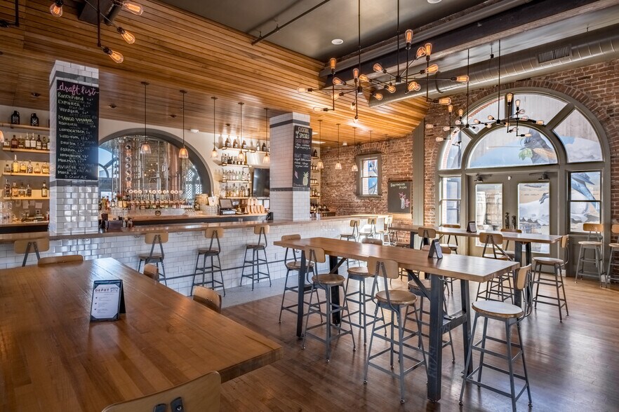 More Photos Of 325 E 4th St, Reno Restaurant For Sale