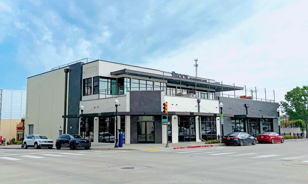More Photos Of 201 E 2nd St, Tulsa Storefront For Lease