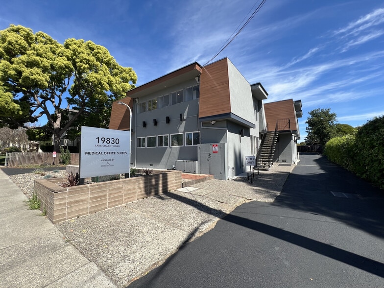 Primary Photo Of 19830 Lake Chabot Rd, Castro Valley Medical For Lease