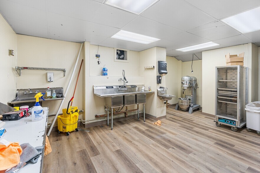 More Photos Of 338-340 Main St, Southbridge Apartments For Sale