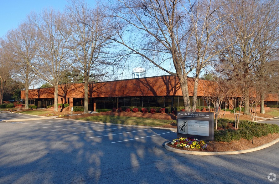 More Photos Of 1688 Phoenix Pky, College Park Unknown For Lease