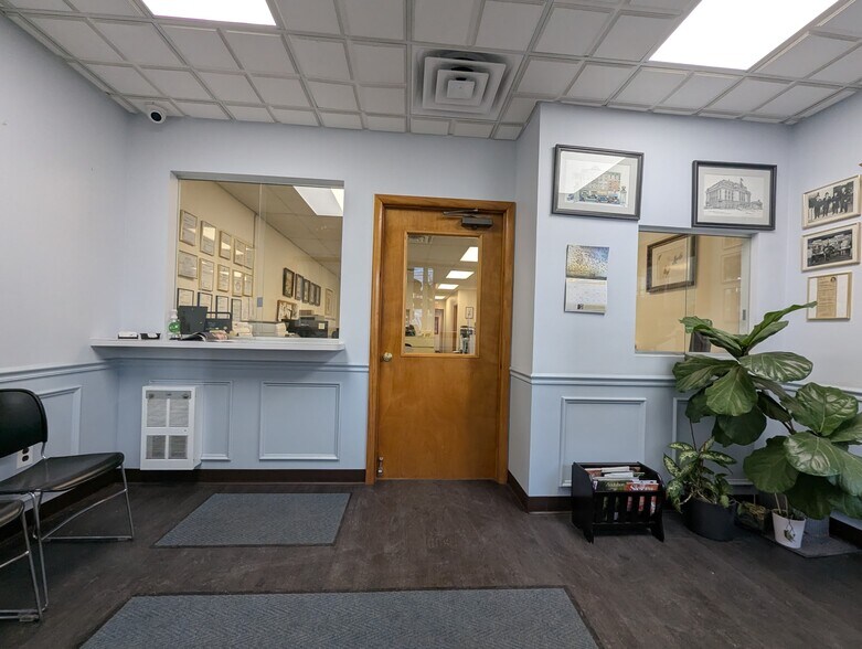 More Photos Of 572-574 Newark Ave, Jersey City Office For Sale