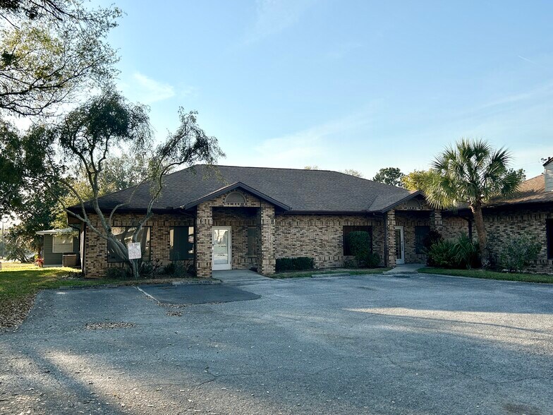 More Photos Of 5939 Virginia, New Port Richey Medical For Sale