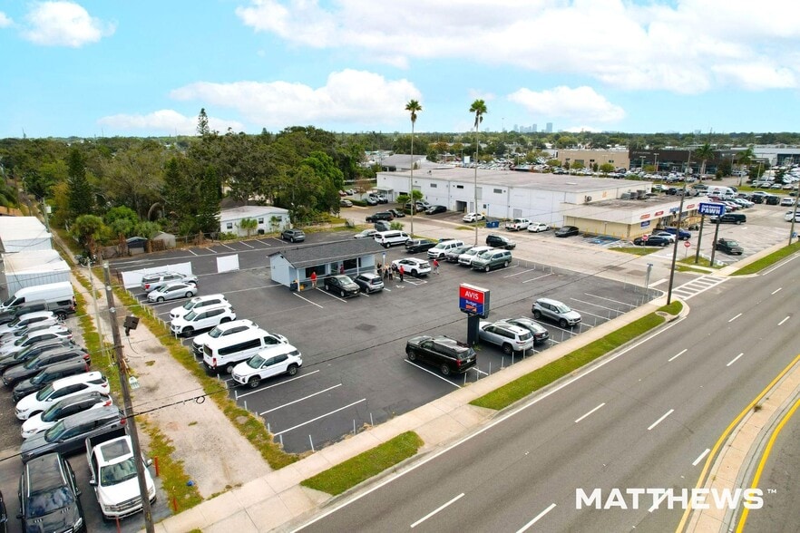 Primary Photo Of 5501 34th St, Saint Petersburg Auto Dealership For Sale