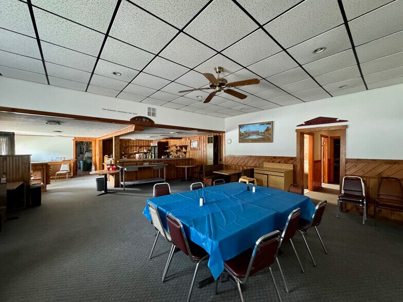 More Photos Of 382 Water St, Guilford Hotel For Sale