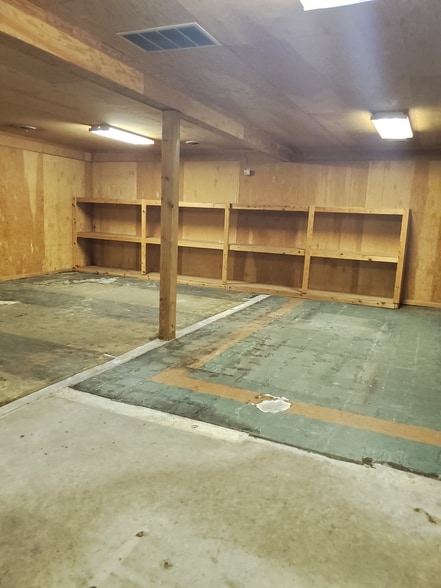 More Photos Of 1433 S Franklin St, Rocky Mount Warehouse For Sale