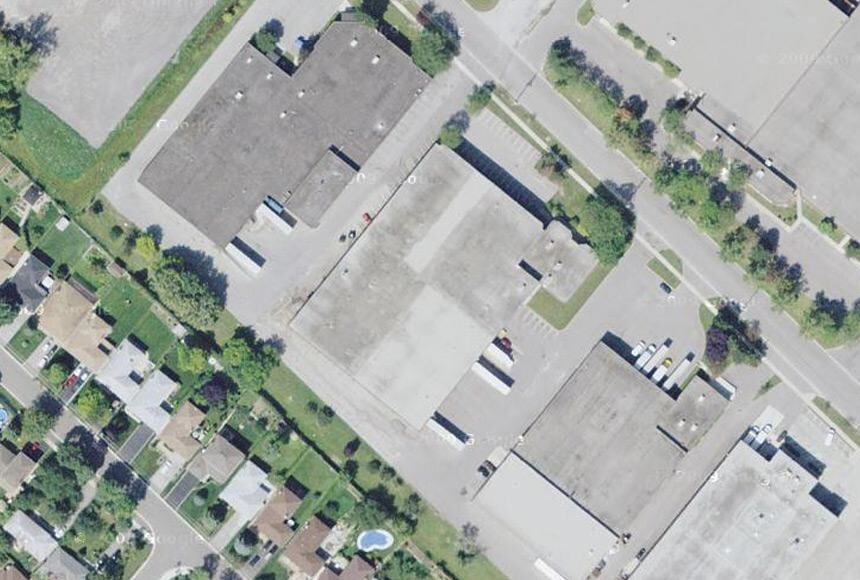 More Photos Of 2480 Tedlo St, Mississauga Warehouse For Sale