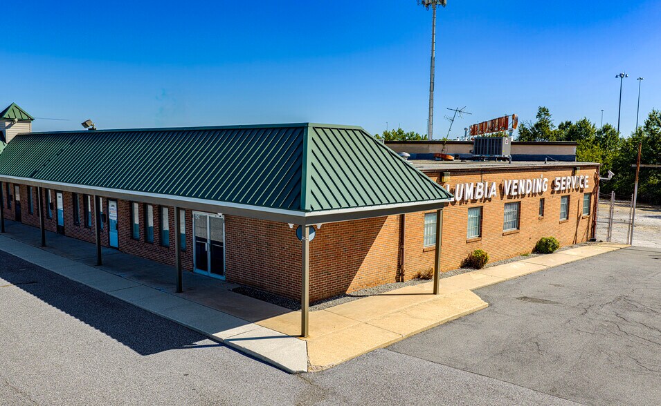 More Photos Of 6412-6418 Frankford Ave, Baltimore Warehouse For Lease