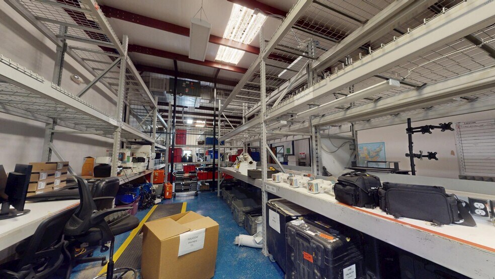 More Photos Of 2001 Windy Ter, Cedar Park Light Distribution For Sale