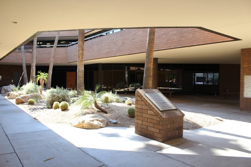 More Photos Of 1710 E Indian School Rd, Phoenix Medical For Sale