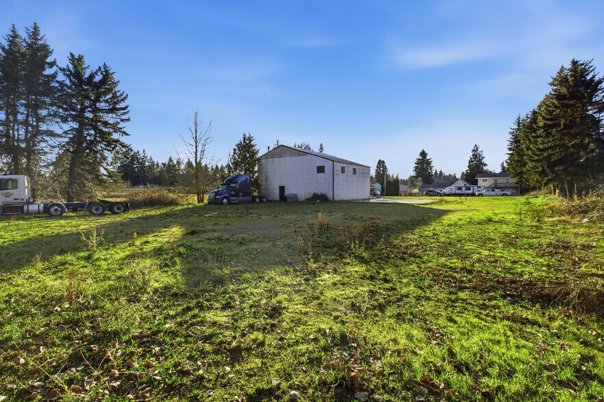 More Photos Of 10709 Woodland Ave E, Puyallup Specialty For Sale