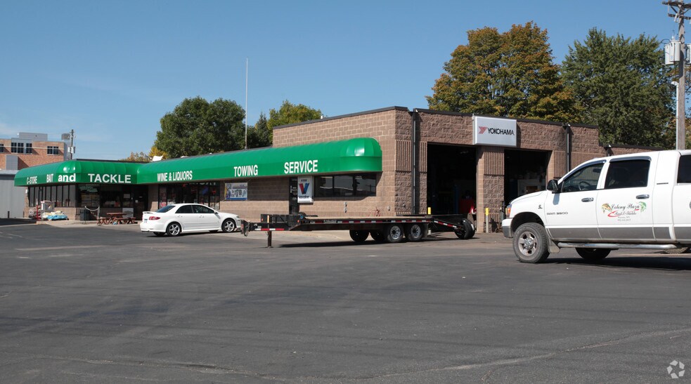 More Photos Of 140 W Highway 5 W, Waconia Convenience Store For Sale