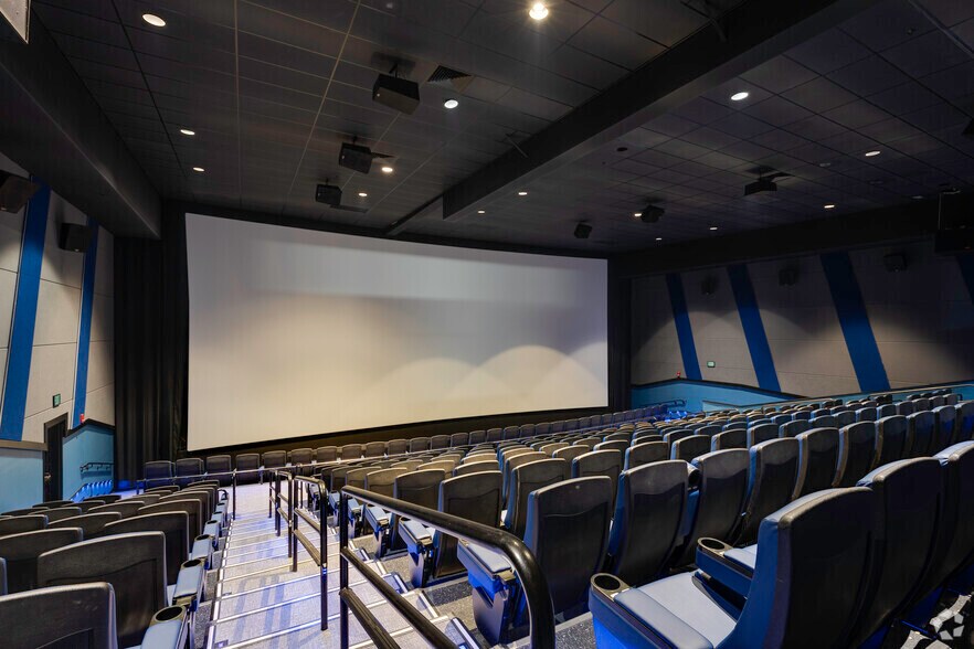 More Photos Of 4345 W New Haven Ave, Melbourne Movie Theatre For Sale