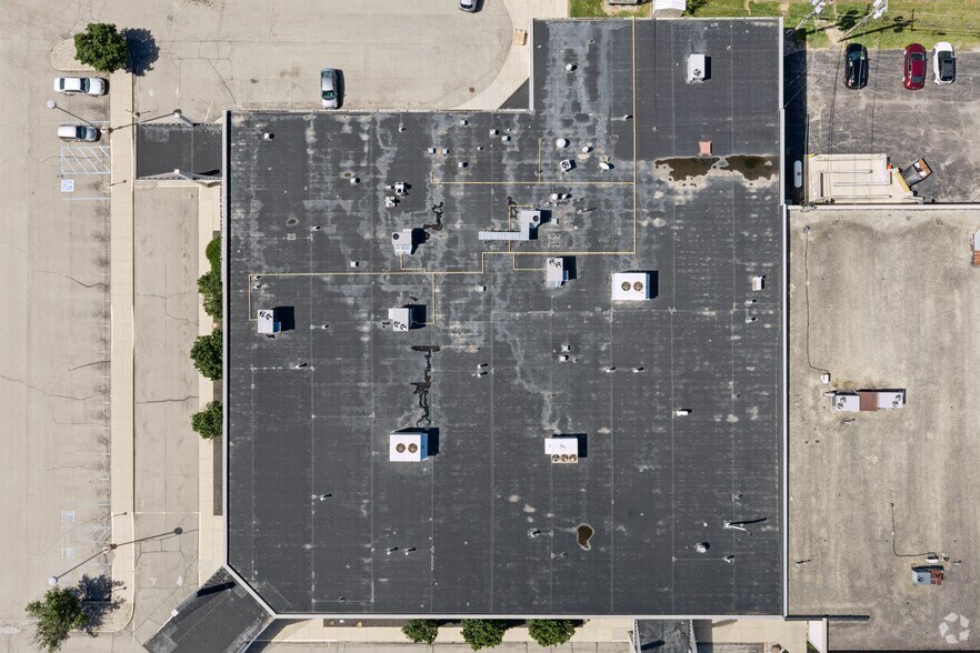 More Photos Of 800 S Tillotson Ave, Muncie Medical For Lease