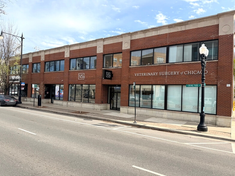 Primary Photo Of 2015-2019 W Irving Park Rd, Chicago Office For Lease