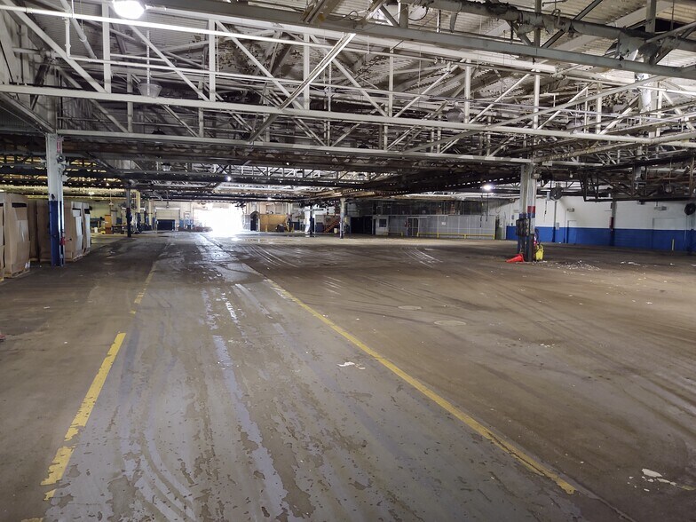 More Photos Of 1070 KY Highway 356, Cynthiana Manufacturing For Sale