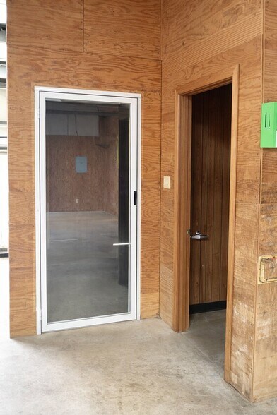 More Photos Of 1112 Singleton Dr, Selma Self Storage For Lease