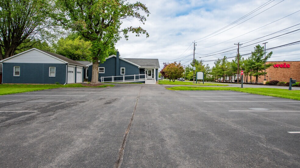 More Photos Of 121 Jpm Rd, Lewisburg Medical For Sale