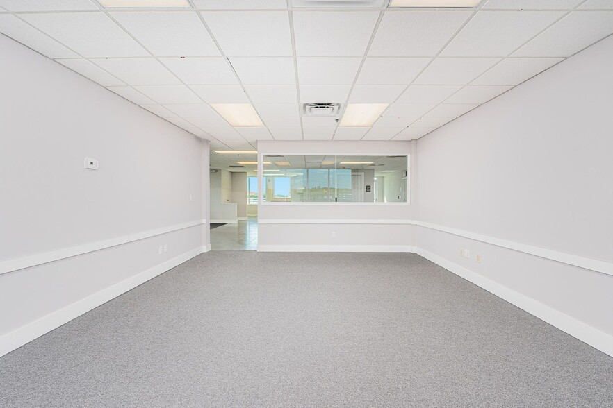 More Photos Of 55 Inlet Harbor Rd, Ponce Inlet Office Residential For Sale