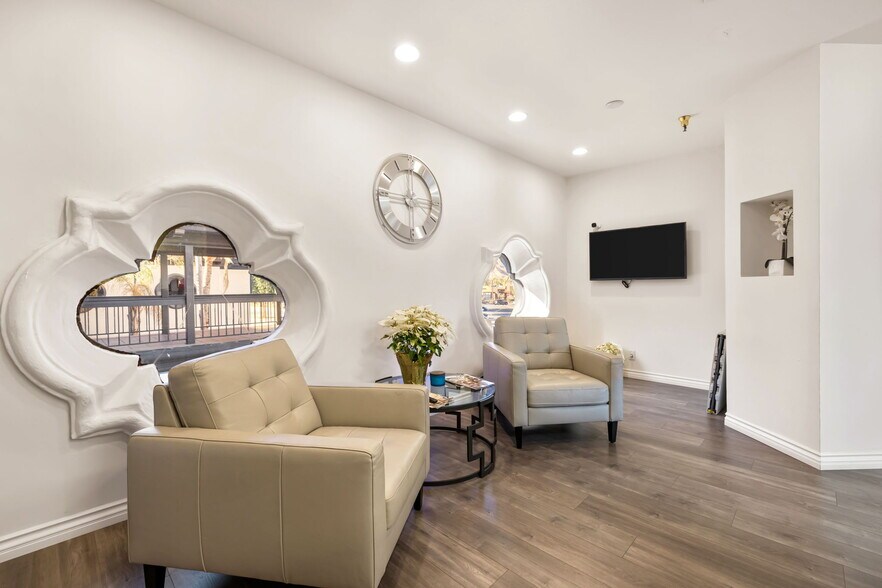 More Photos Of 73101 Highway 111, Palm Desert General Retail For Sale