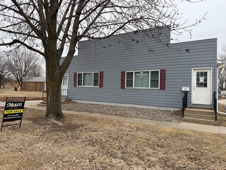 More Photos Of 910-912 7th St, Onawa Office For Sale